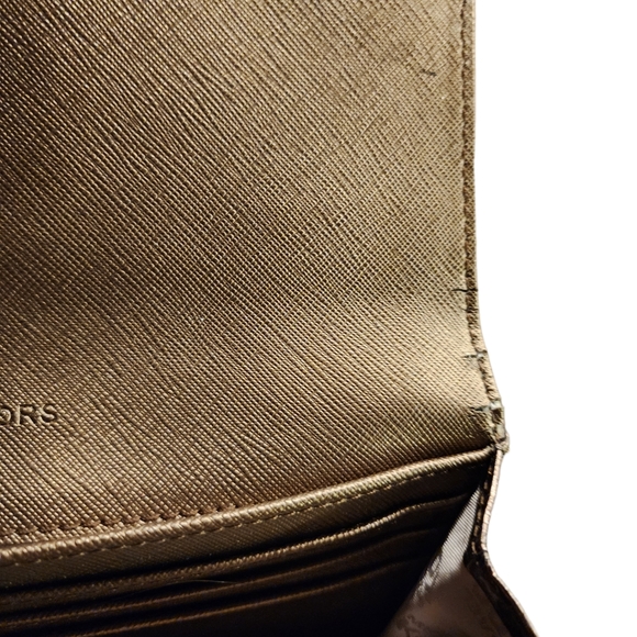 MICHAEL KORS Tri Fold Wallet - Picture 3 of 11